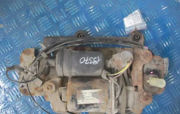 Cadillac SRX Central locking vacuum pump 10365552