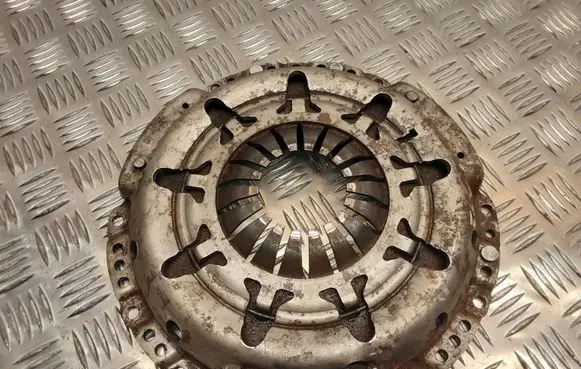 Nissan Primera Pressure plate 