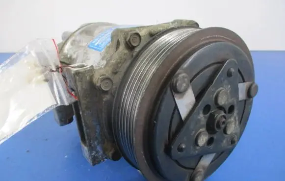Volvo S40 Air conditioning (A/C) compressor (pump) 3M5H19D629HE