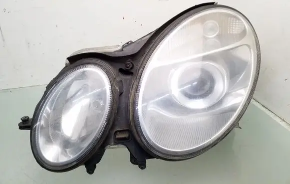 Mercedes-Benz E W211 Headlight/headlamp 16156300LI