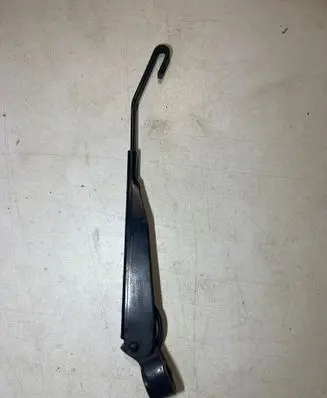 Chrysler Town u0026 Country V Rear wiper blade arm 05182380AB 24030747