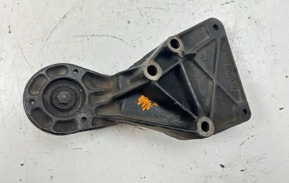 Volkswagen II LT Generator/alternator bracket 074145189C