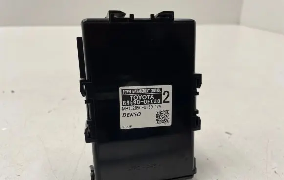 Toyota Verso Engine control unit/module ECU 896900F020 MB1028500160