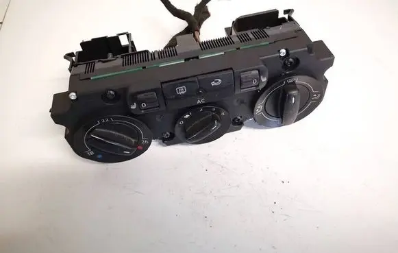 Volkswagen Tiguan Climate control unit 5m2820045a 5hb009327-27