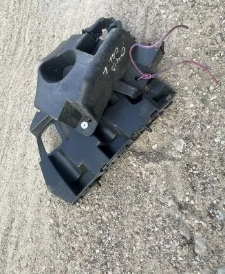 Radiator support slam panel bracket