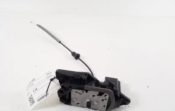 Volvo XC40 Rear door lock 31440999