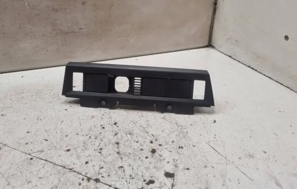 Ford Focus Windscreen/window heater switch 4M5113D734