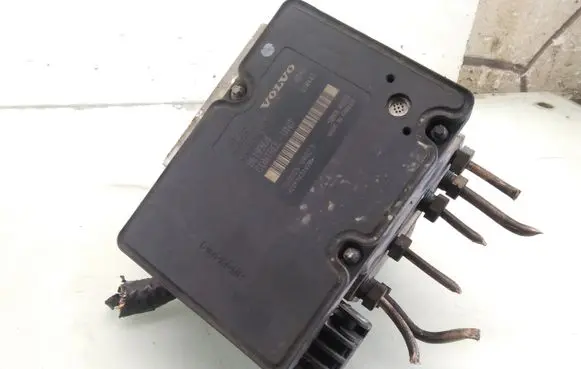 Volvo S60 ABS Pump 8619968