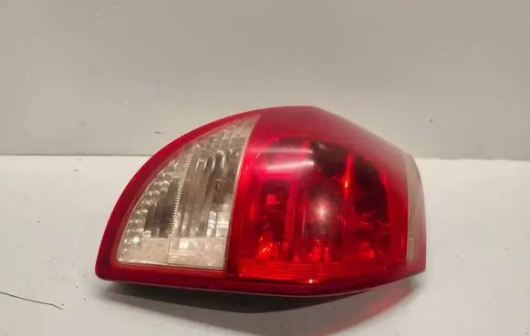 Toyota RAV 4 (XA30) Rear/tail lights 