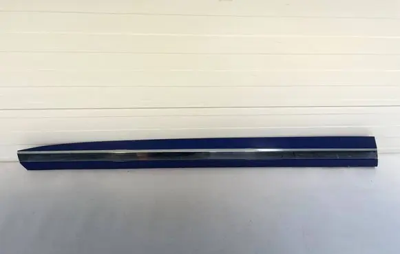 Volkswagen Arteon Front door trim (molding) 3G8853969B
