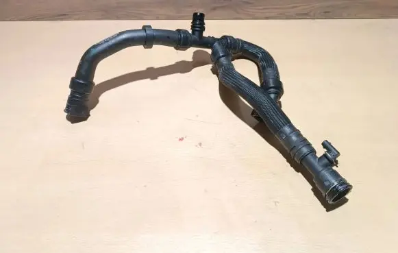 Citroen Berlingo Coolant pipe/hose 9830800980