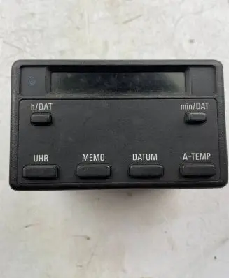 BMW 7 E32 Screen/display/small screen 62131374288 1374288