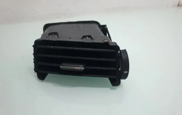 Toyota Corolla Verso AR10 Dashboard side air vent grill/cover trim 6556444010