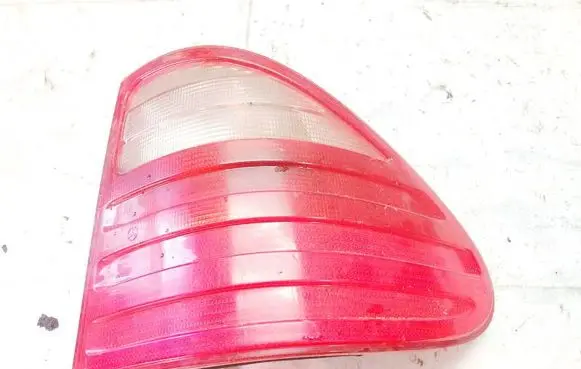 Mercedes-Benz E W210 Rear/tail lights A2108204864 198028r