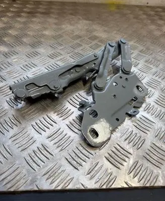 BMW X4 G02 Engine bonnet/hood hinges 7397499