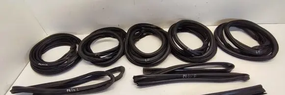 Volkswagen Tayron II Seal rubber (tailgate) 571867911F 57L867913