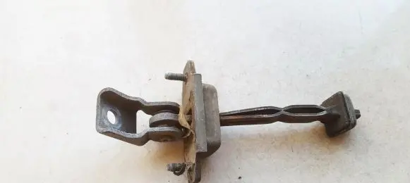 Ford Mondeo MK II Front door check strap stopper 