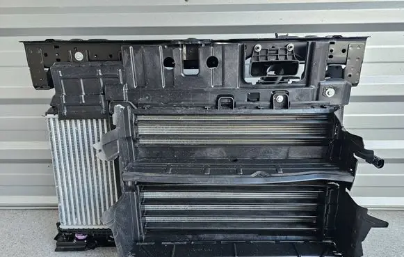 Opel Frontera B Coolant radiator FRONTERACHLOD