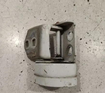 Renault Megane II Rear door lower hinge