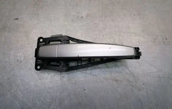 Opel Astra H Front door exterior handle 24463524