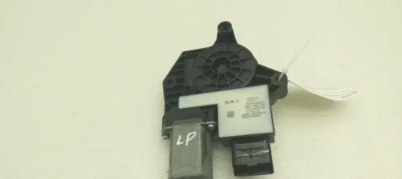 Citroen C4 III e-C4 Front door window regulator motor 9832841680