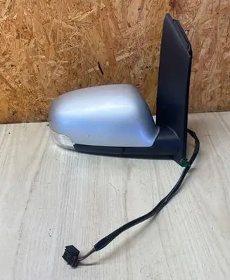 Volkswagen Touran I Front door electric wing mirror E1010744