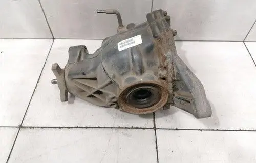 Mercedes-Benz GLE (W166 - C292) Rear differential/diff mount bracket A1663500514