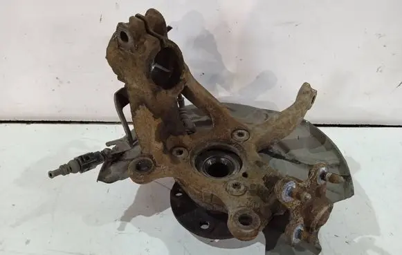 Volkswagen Golf VII Front wheel hub
