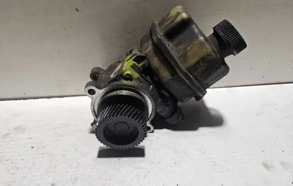 Mazda 6 Power steering pump 3912268K