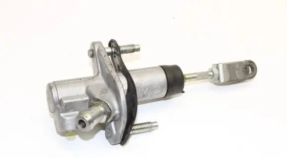Nissan 370Z Clutch slave cylinder 