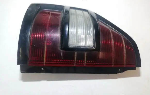 Mitsubishi Pajero Rear/tail lights r1726 7440