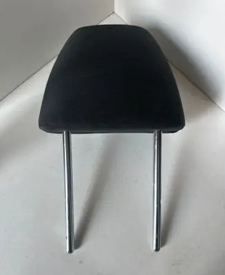 Volkswagen Jetta VI Front seat headrest 