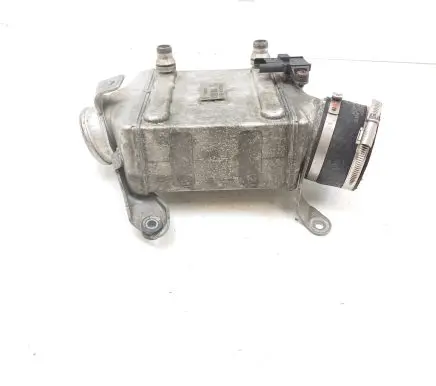 BMW 7 F01 F02 F03 F04 Intercooler radiator 7575403 757540302 P3423003