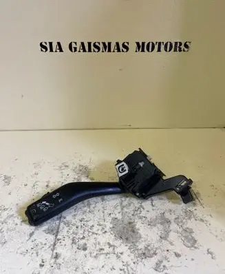 Volkswagen Touran I Indicator stalk ANP80H013F 00E0558D