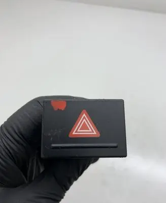 Volkswagen Touareg I Hazard light switch 7L6953235