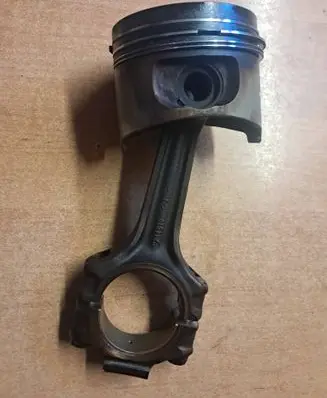 Mercedes-Benz SL R107 Piston 1160111201