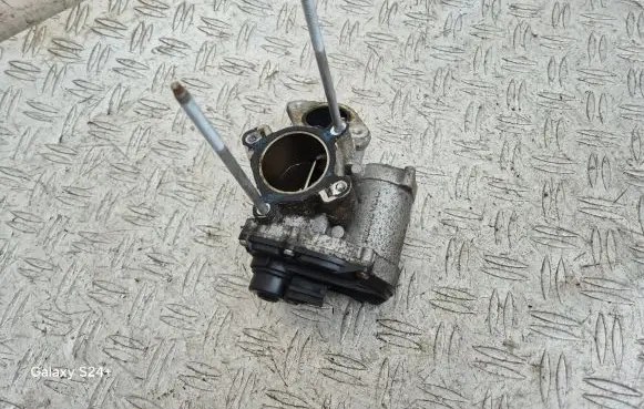 Nissan X-Trail T31 EGR valve 8200797706 8200327011 A2C53179081