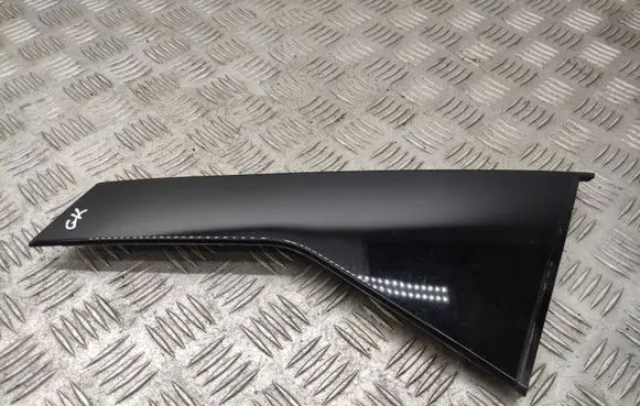 Peugeot 308 Rear door glass trim molding 98370539ZD
