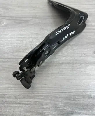 Chrysler Grand Voyager V Sliding door lower roller guide/hinge 847AE3037
