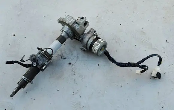 Toyota Auris 150 Steering wheel axle 45200-02282