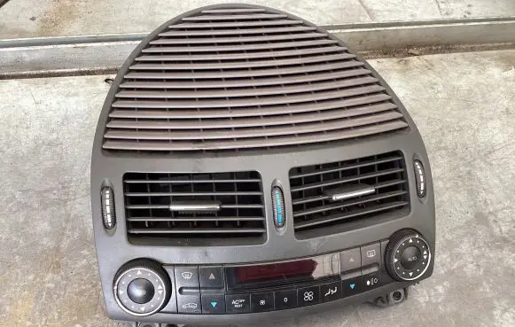 Mercedes-Benz E W211 Climate control unit 2118300685 00080503