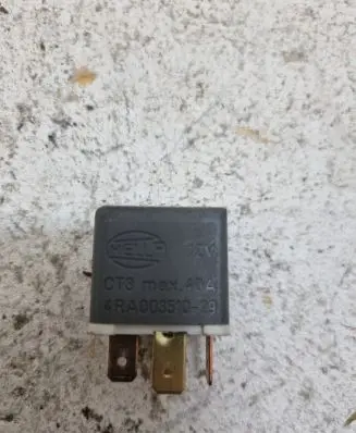 Volkswagen Touareg I Other relay 141951253B