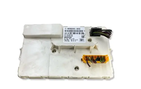 Mercedes-Benz E C207 W207 Comfort/convenience module A2079004400