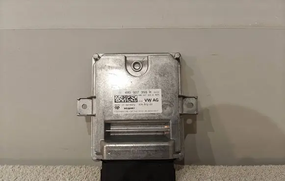 Audi A4 S4 B9 8W Adblue control unit 4M0907355H 4M0907355B