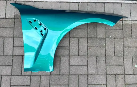 BMW M3 G80 Fender 04U04401