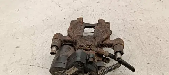 Ford Kuga II Rear brake caliper 