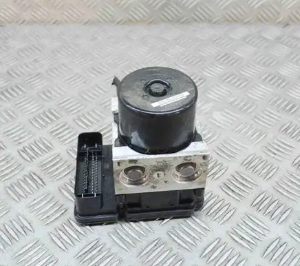 Volvo V60 ABS Pump 28526258303 10092604183
