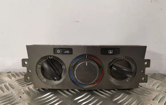 Opel Antara Climate control unit 96834885