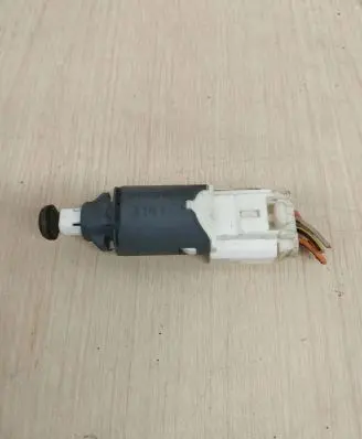 Renault Megane II Brake pedal sensor switch 8200168238 5279V