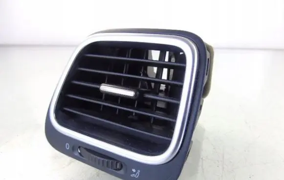 Volkswagen Scirocco Dashboard side air vent grill/cover trim 1Q0819709B